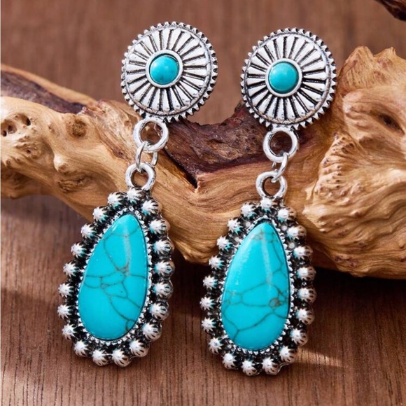 NWT Vintage Western Country Style Turquoise Earrings - Picture 4 of 6